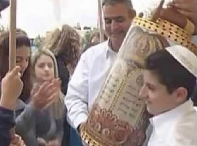 מתופפים ושופרות לבר מצווה
